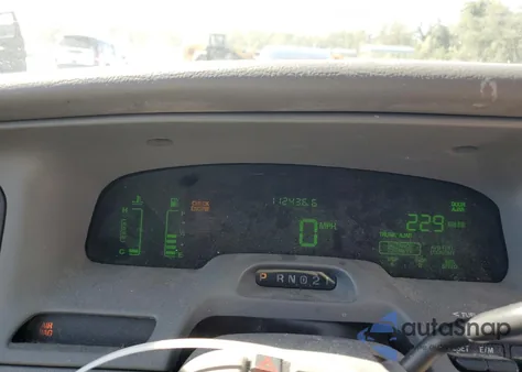 2003 Mercury Marquis from USA, damaged, VIN 2MEFM75W13X681892